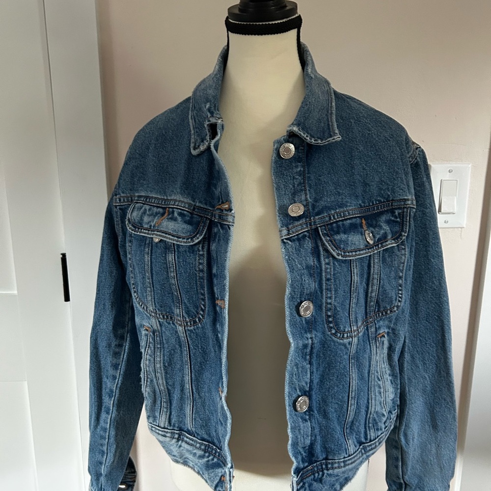 Zara Classic Relaxed Blue Denim Jacket